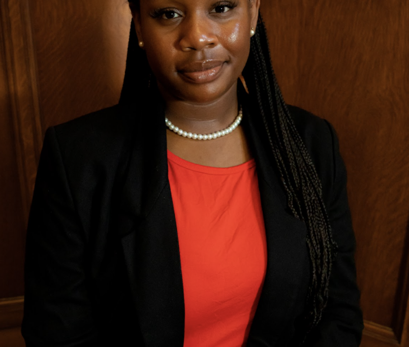 Danielle Uter headshot