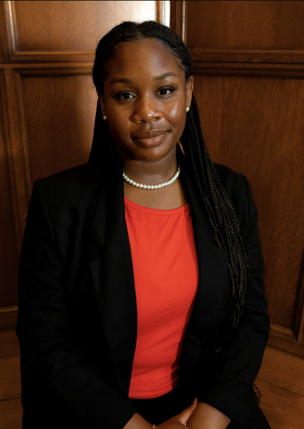 Danielle Uter headshot